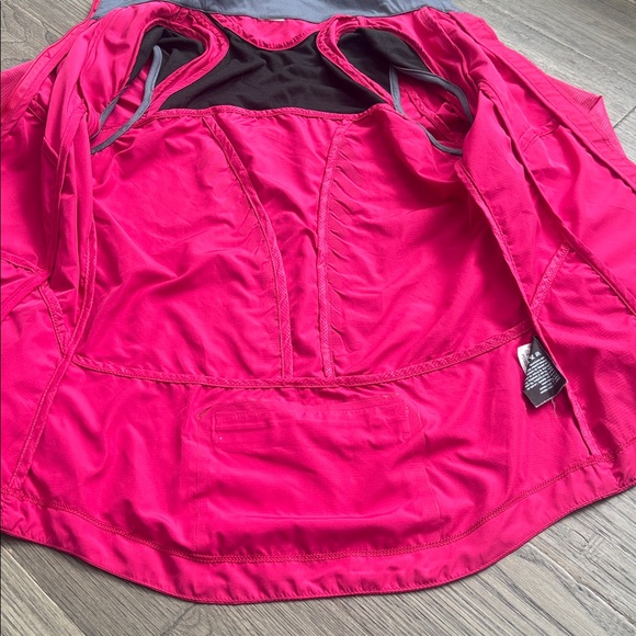 Helly Hansen | Fuchsia Pink Windfoil 2 in 1 Windbreaker Jacket Vest Size Small - Picture 9 of 14